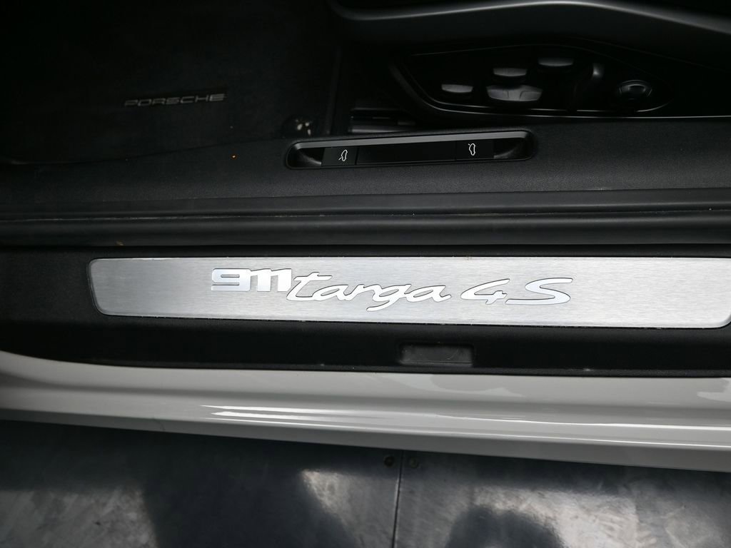 Certified 2026 Porsche 911 Targa 4S AWD/4WD image 6