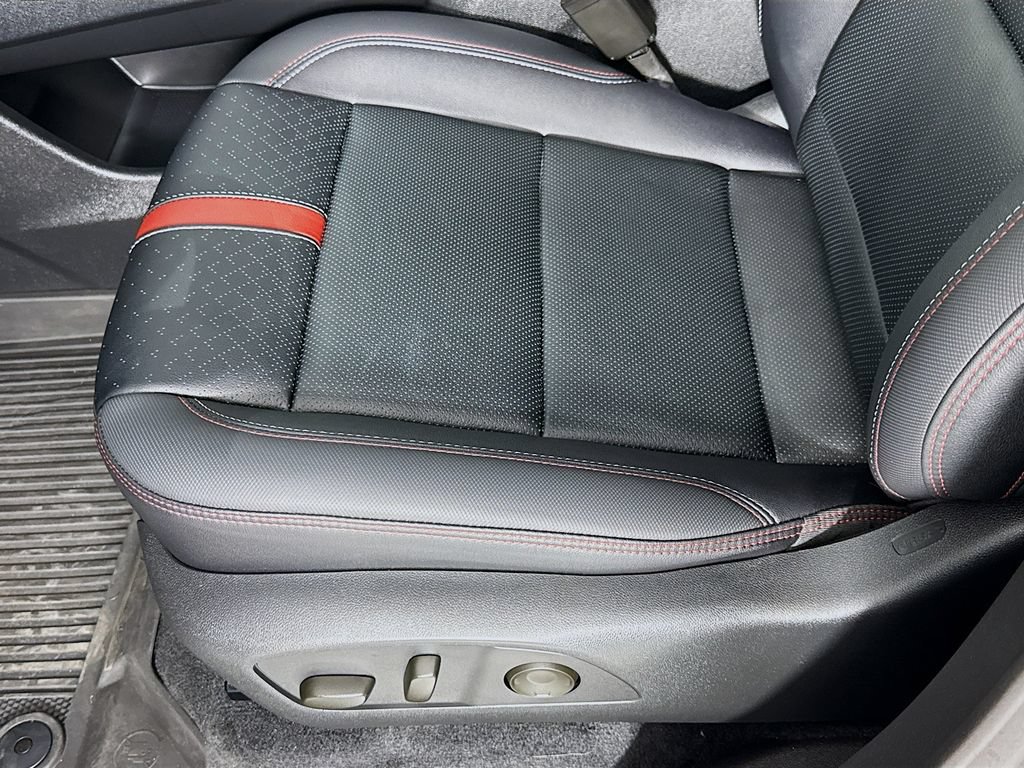 Used 2024 Chevrolet Traverse RS AWD/4WD image 20