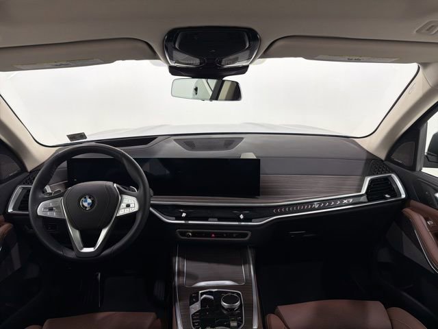 Used 2026 BMW X7 xDrive40i w/ Premium Package image 33