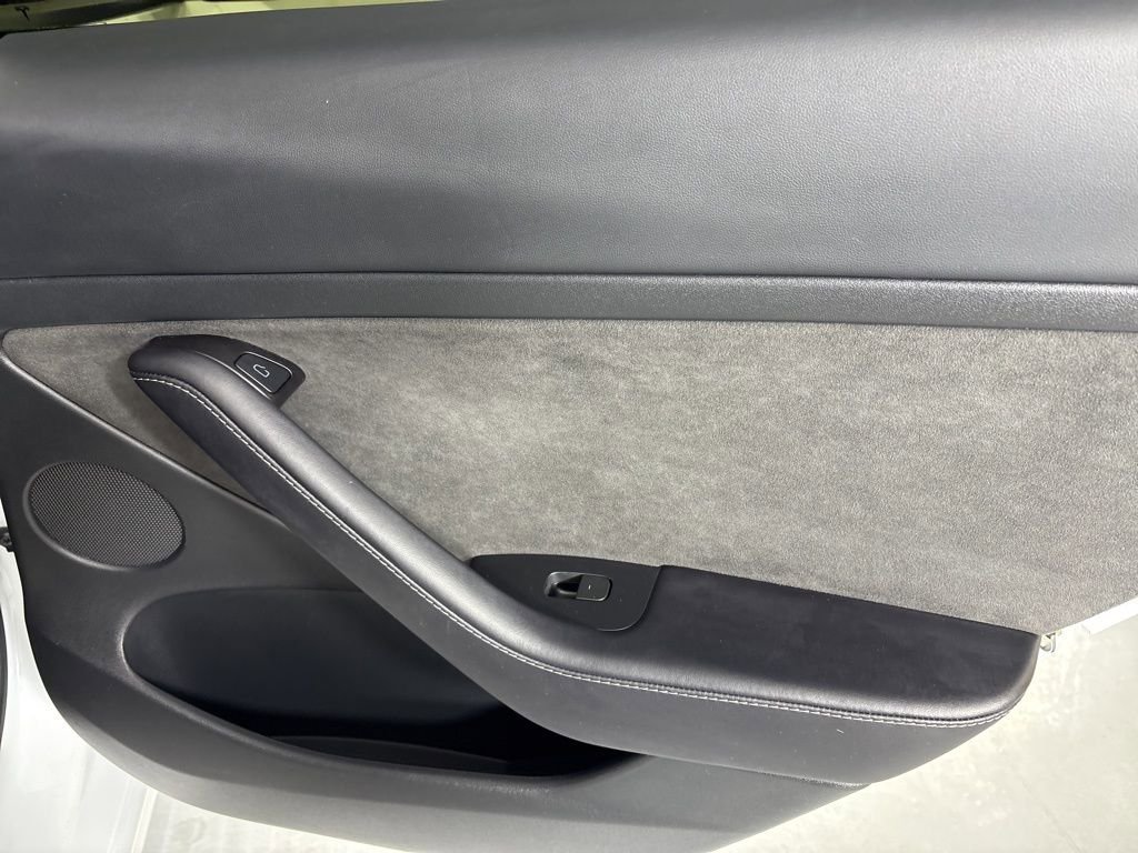 Used 2023 Tesla Model 3 Standard Range RWD image 17