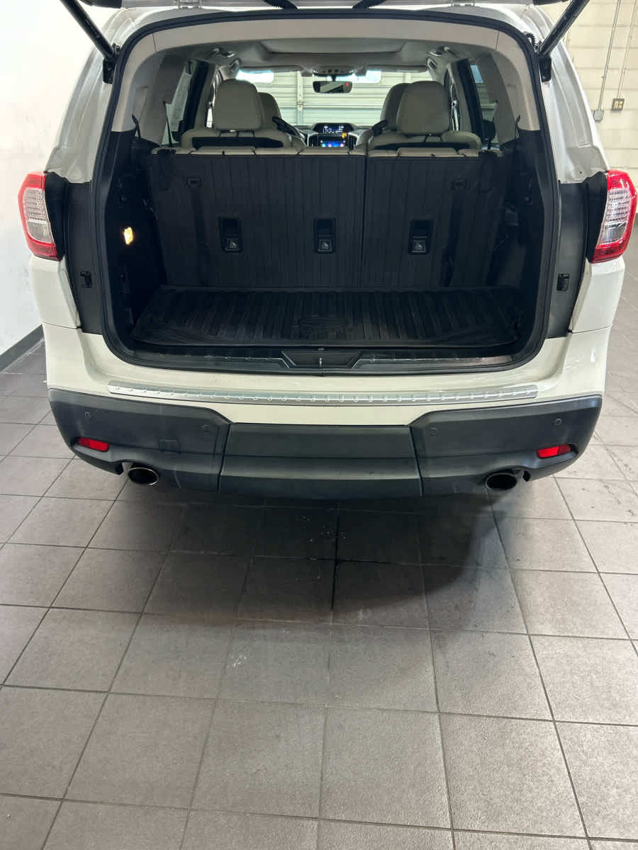 Used 2021 Subaru Ascent Limited w/ Technology Package AWD/4WD image 12