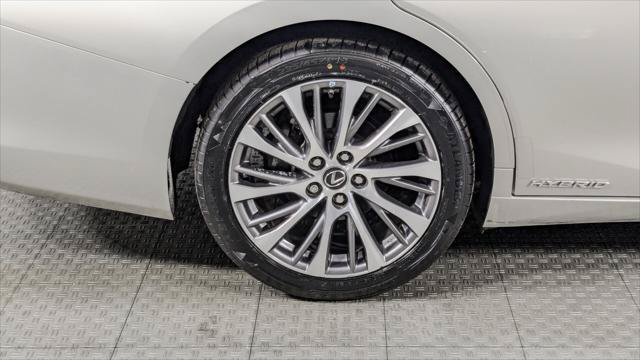 Used 2019 Lexus ES 300h w/ Premium Package FWD image 35