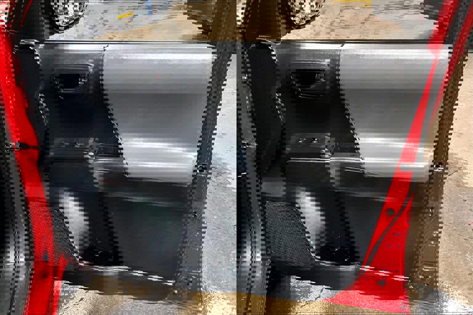 Used 2018 Toyota Tacoma SR w/ SR Convenience Package image 21