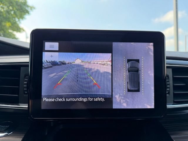 Certified 2023 Ford Explorer Limited w/ Equipment Group 301A AWD/4WD image 18