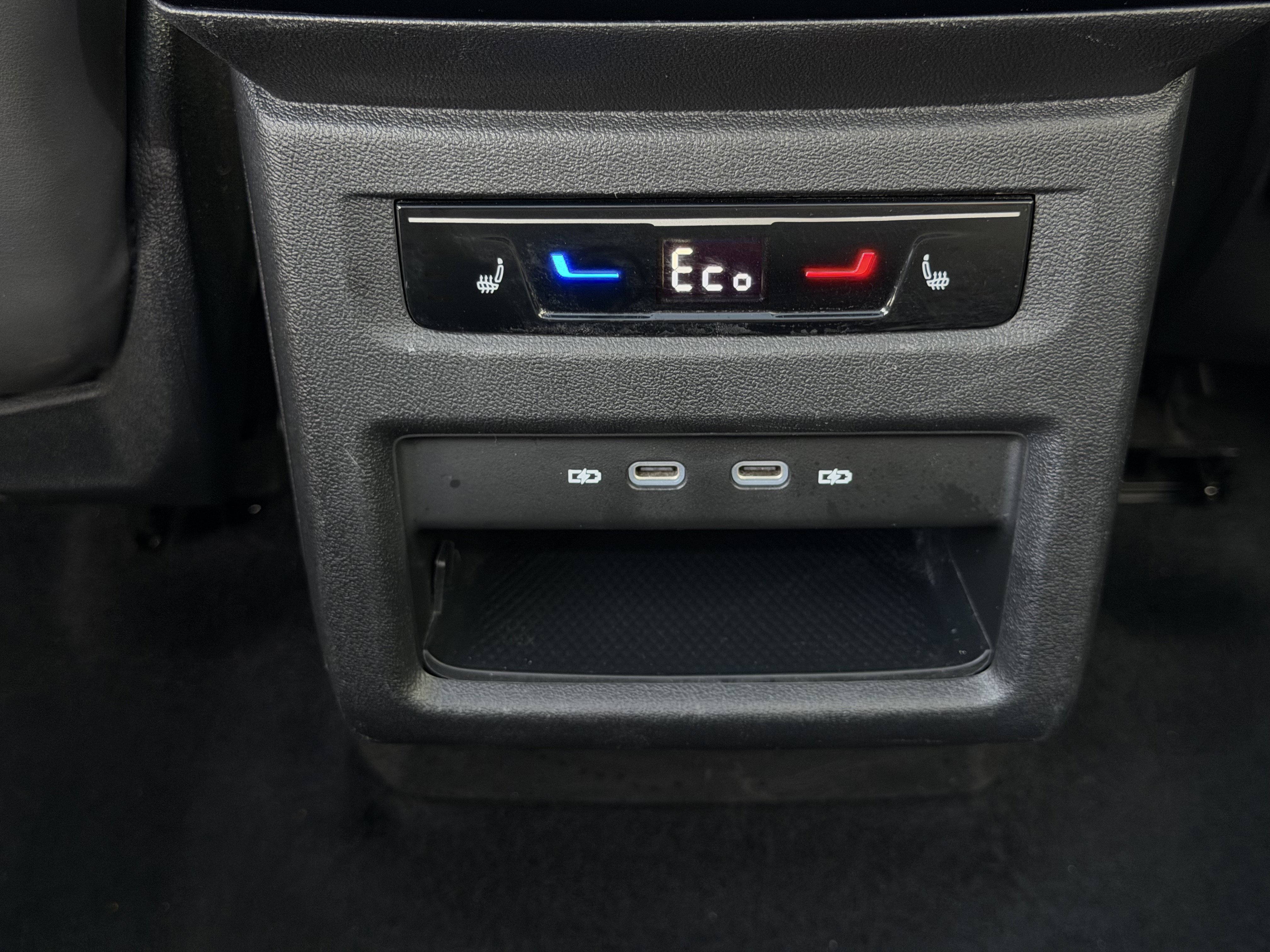 Used 2023 Volkswagen ID.4 Pro S Plus RWD image 31