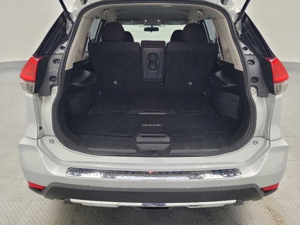 Used 2017 Nissan Rogue S image 29