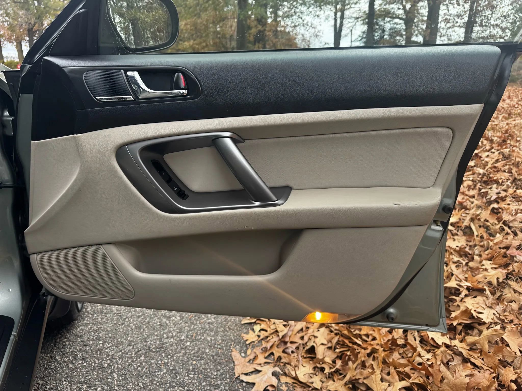 Used 2009 Subaru Outback 2.5i Special Edition image 13