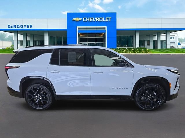 New 2026 Chevrolet Traverse RS w/ LPO, Floor Liner Package image 7