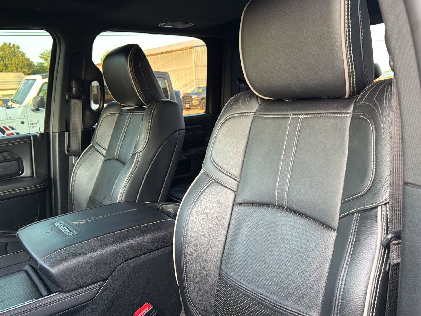 Used 2024 RAM 3500 Limited AWD/4WD image 17
