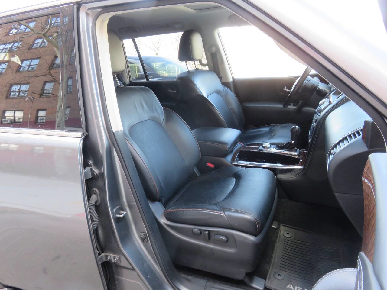 Used 2020 Nissan Armada SL w/ Premium Package image 11