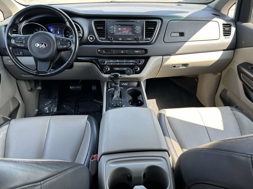 Used 2017 Kia Sedona LX w/ LX Essentials Premium Package image 13