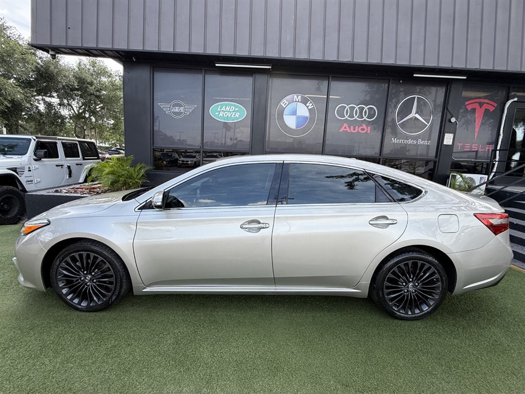 Used 2016 Toyota Avalon Touring FWD image 7