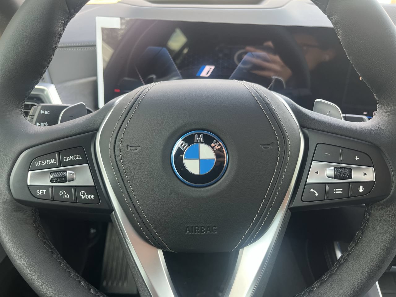 Used 2026 BMW X5 xDrive50e w/ Executive Package AWD/4WD image 22
