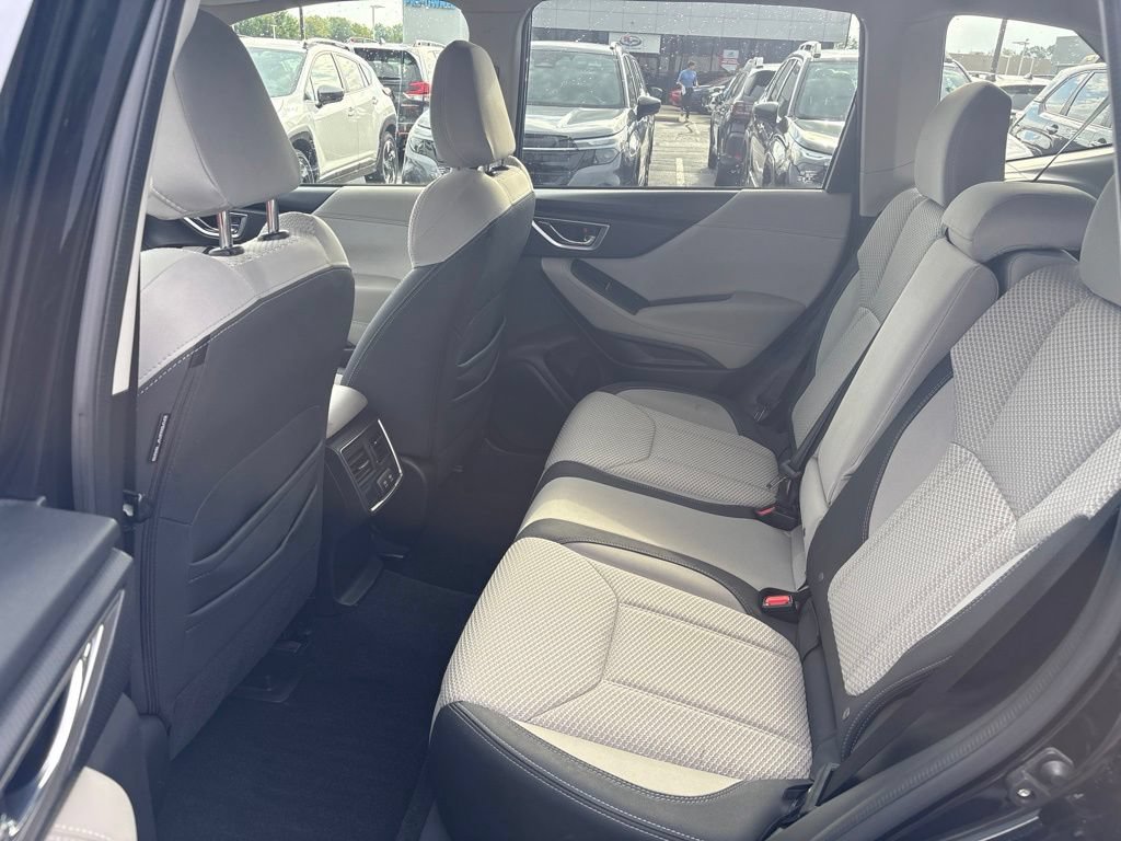 Used 2019 Subaru Forester Premium AWD/4WD image 10