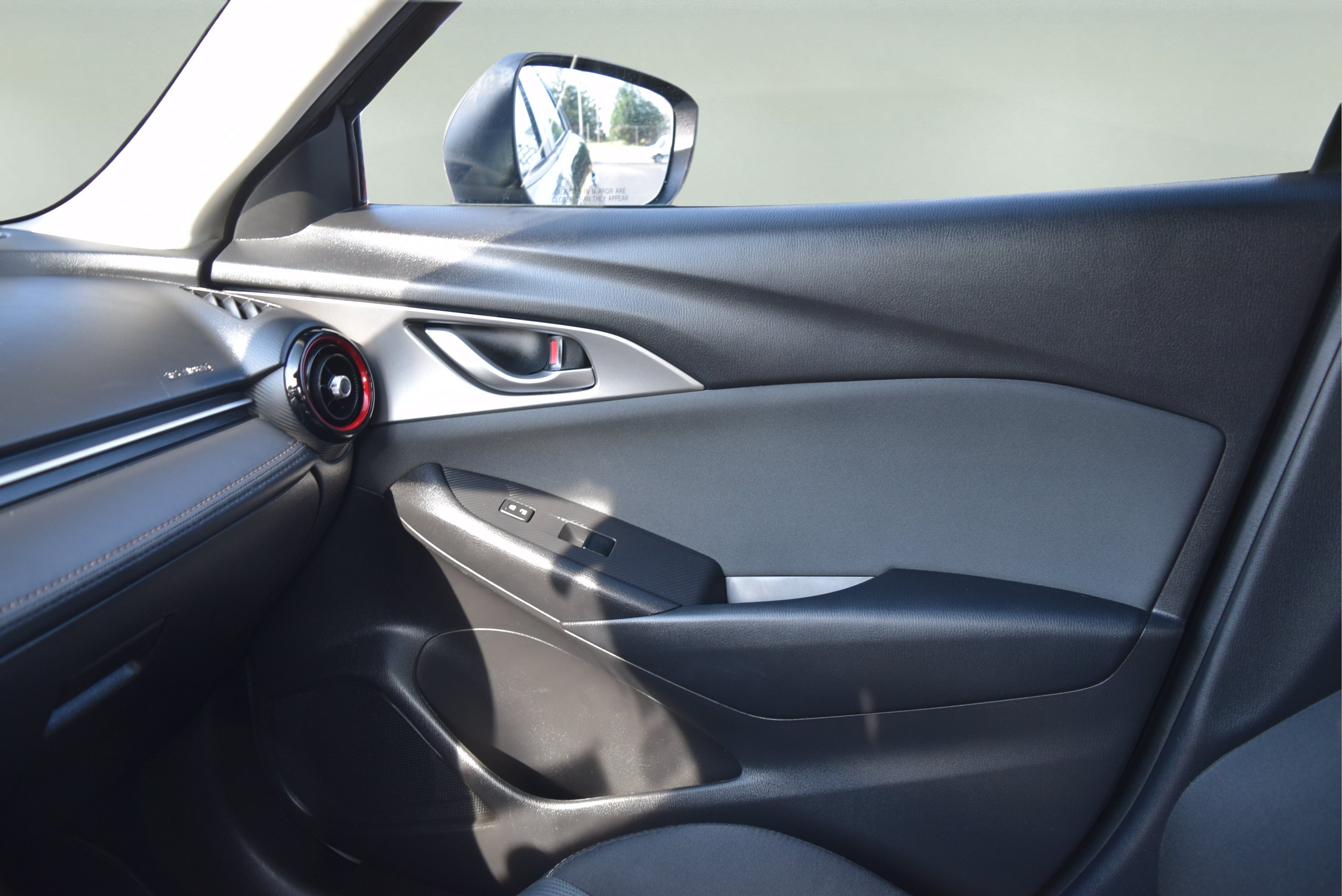 Used 2018 MAZDA CX-3 Sport AWD/4WD image 16