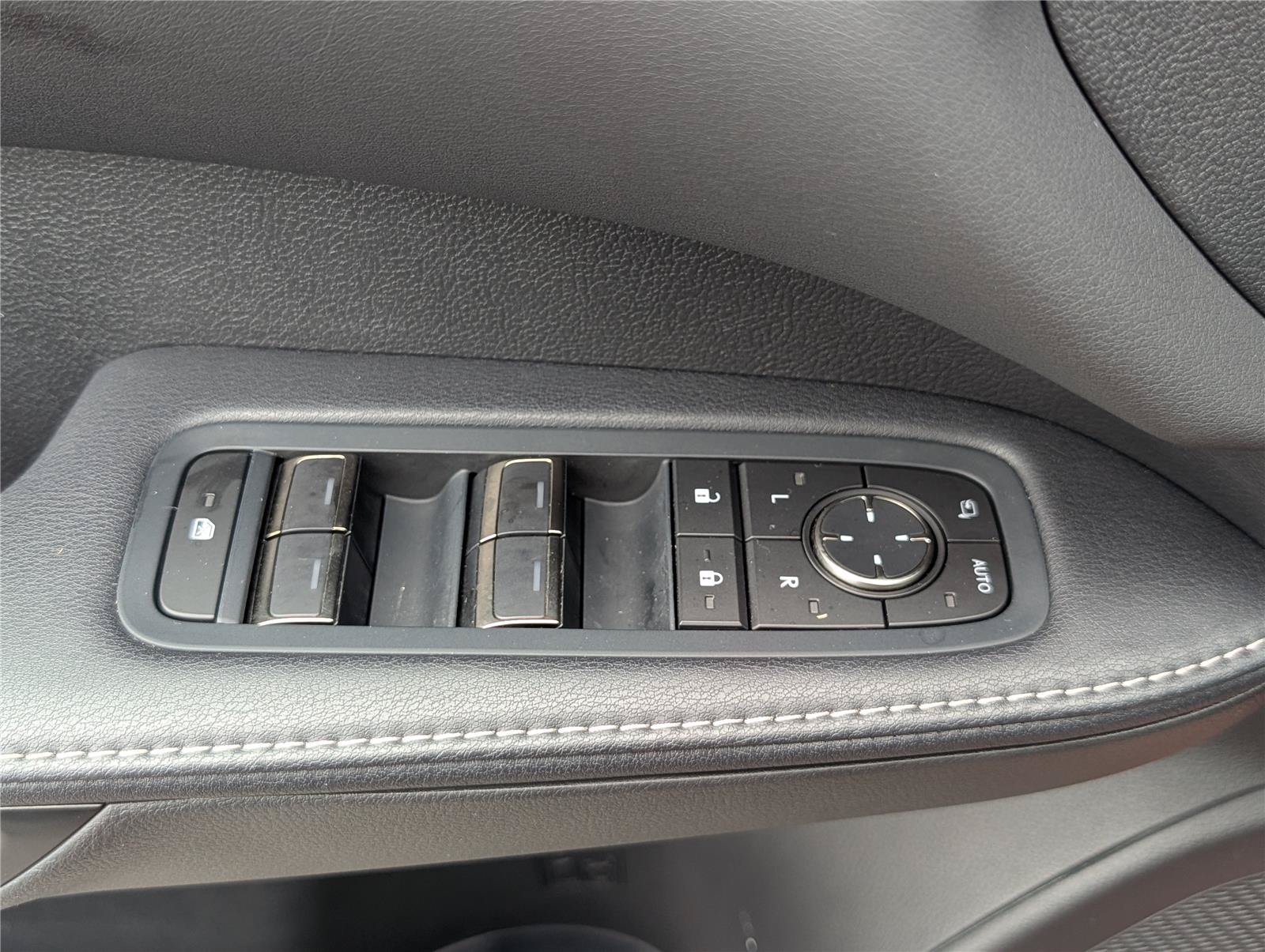 Certified 2025 Lexus RX 350 Premium w/ Accessory Package AWD/4WD image 20
