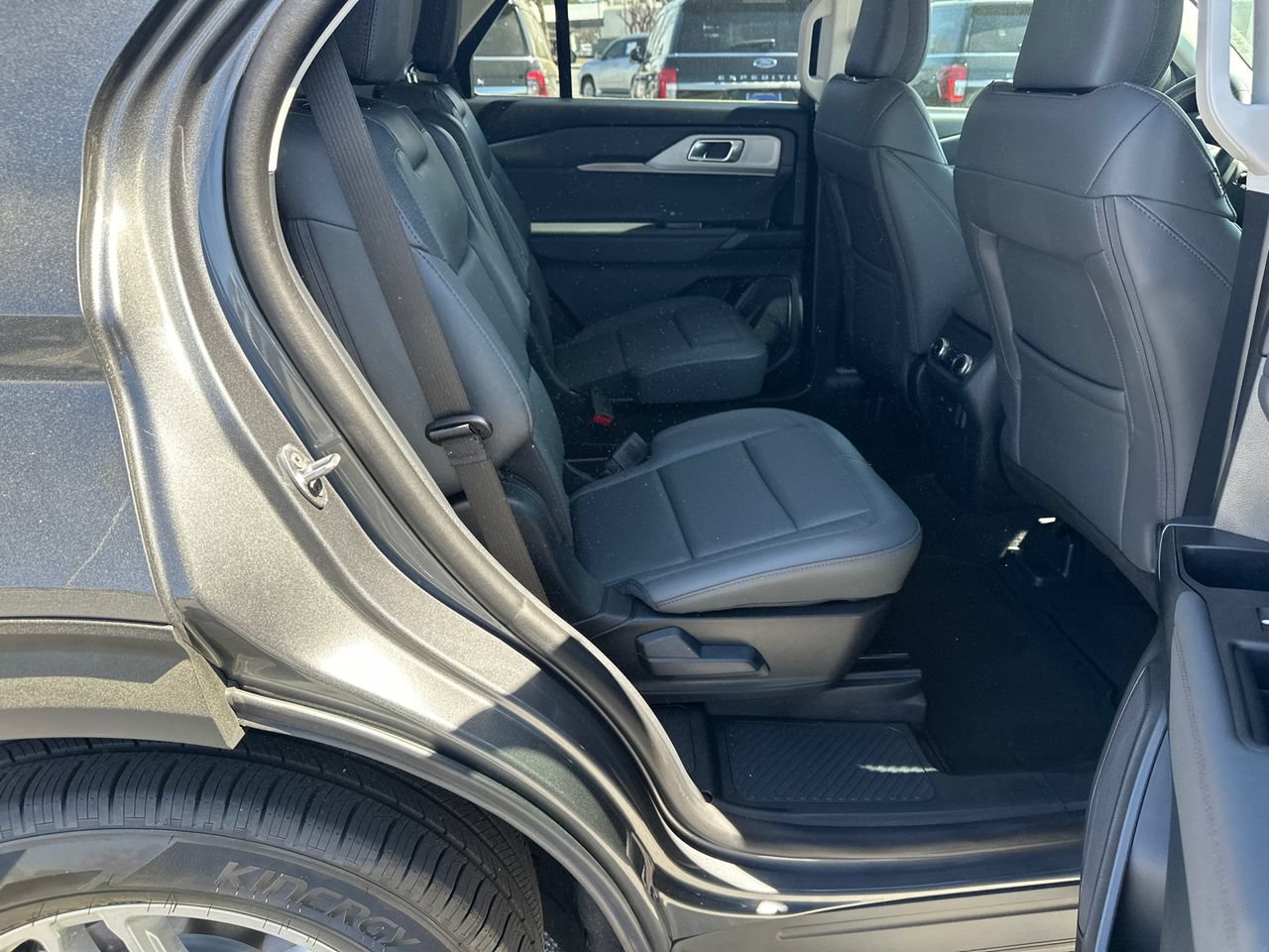 New 2026 Ford Explorer Active w/ Active Comfort Package RWD image 15