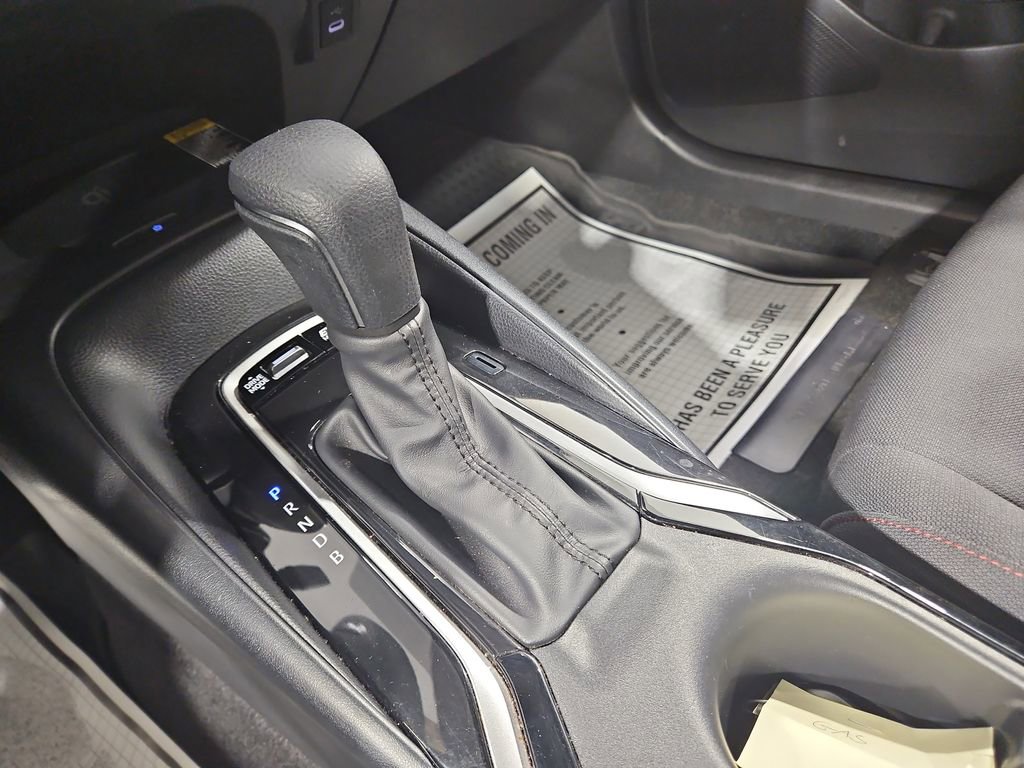 Used 2024 Toyota Corolla SE w/ SE Package image 24