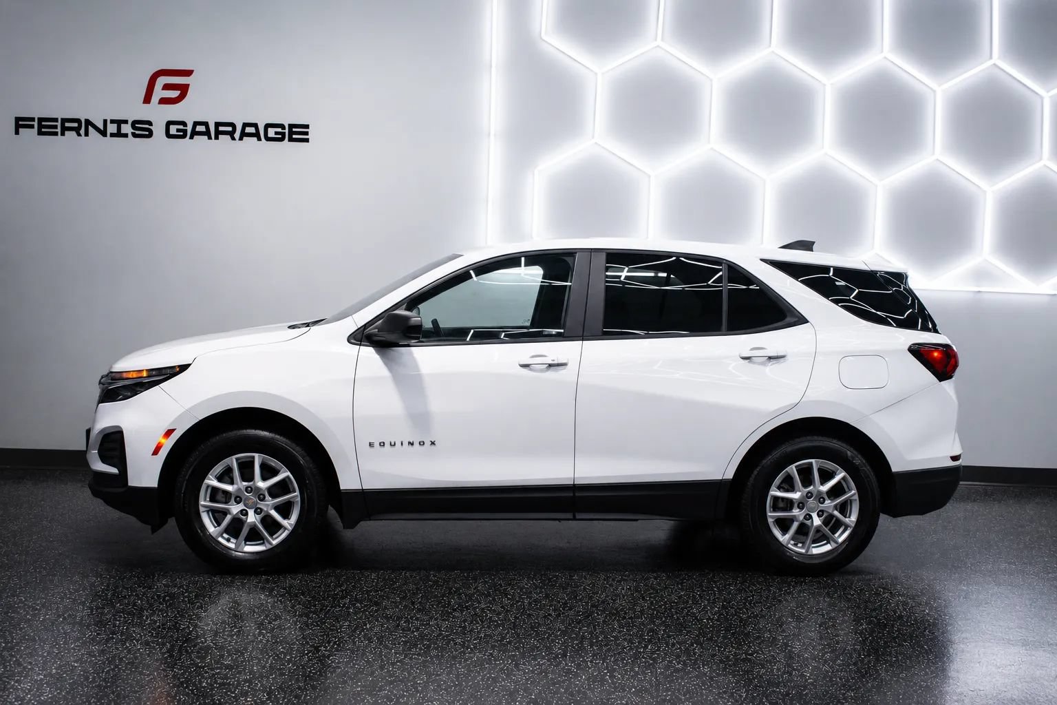 Used 2023 Chevrolet Equinox LS w/ LS Convenience Package AWD/4WD image 7