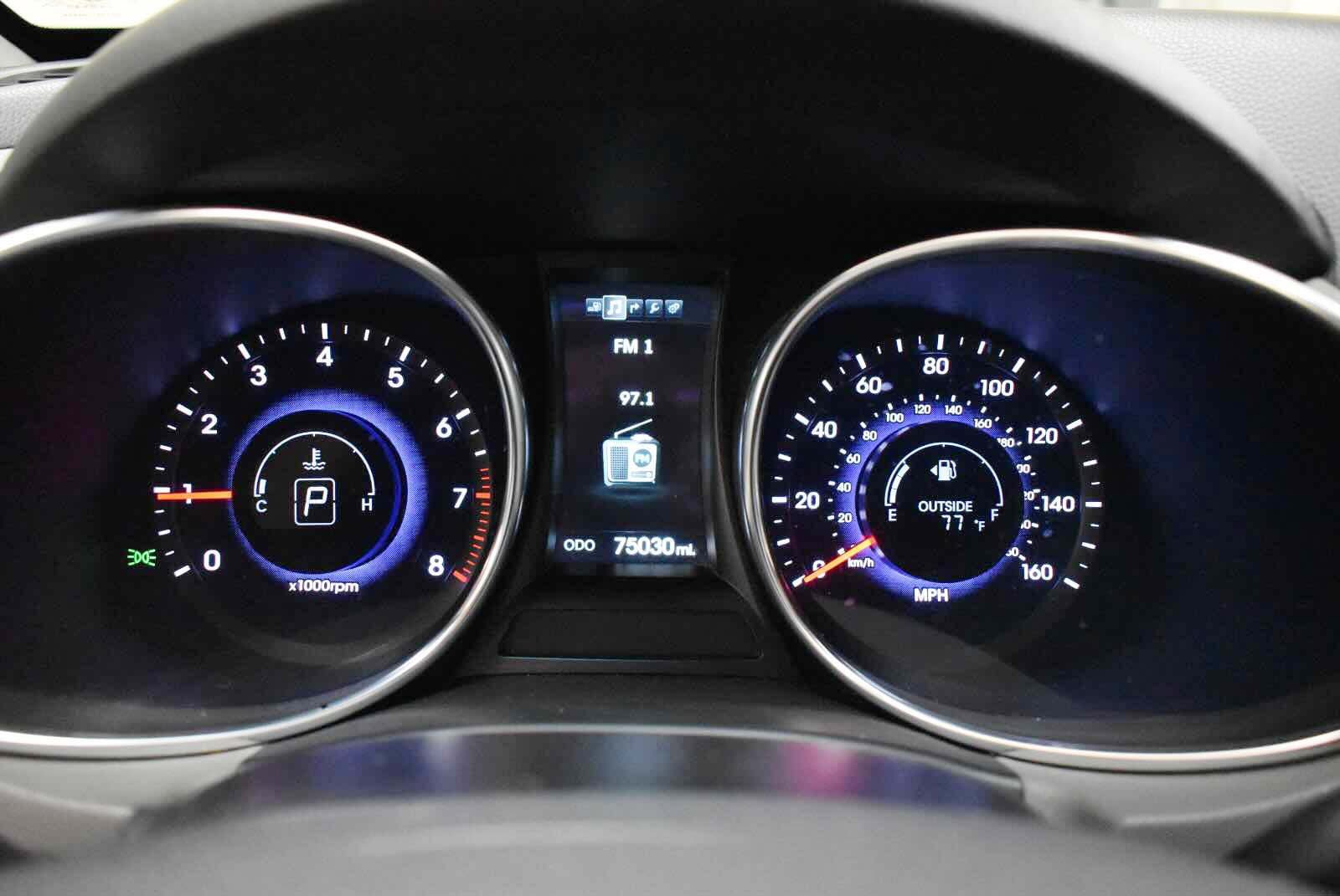 Used 2014 Hyundai Santa Fe Sport 2.0T w/ Navigation Package 06 AWD/4WD image 19