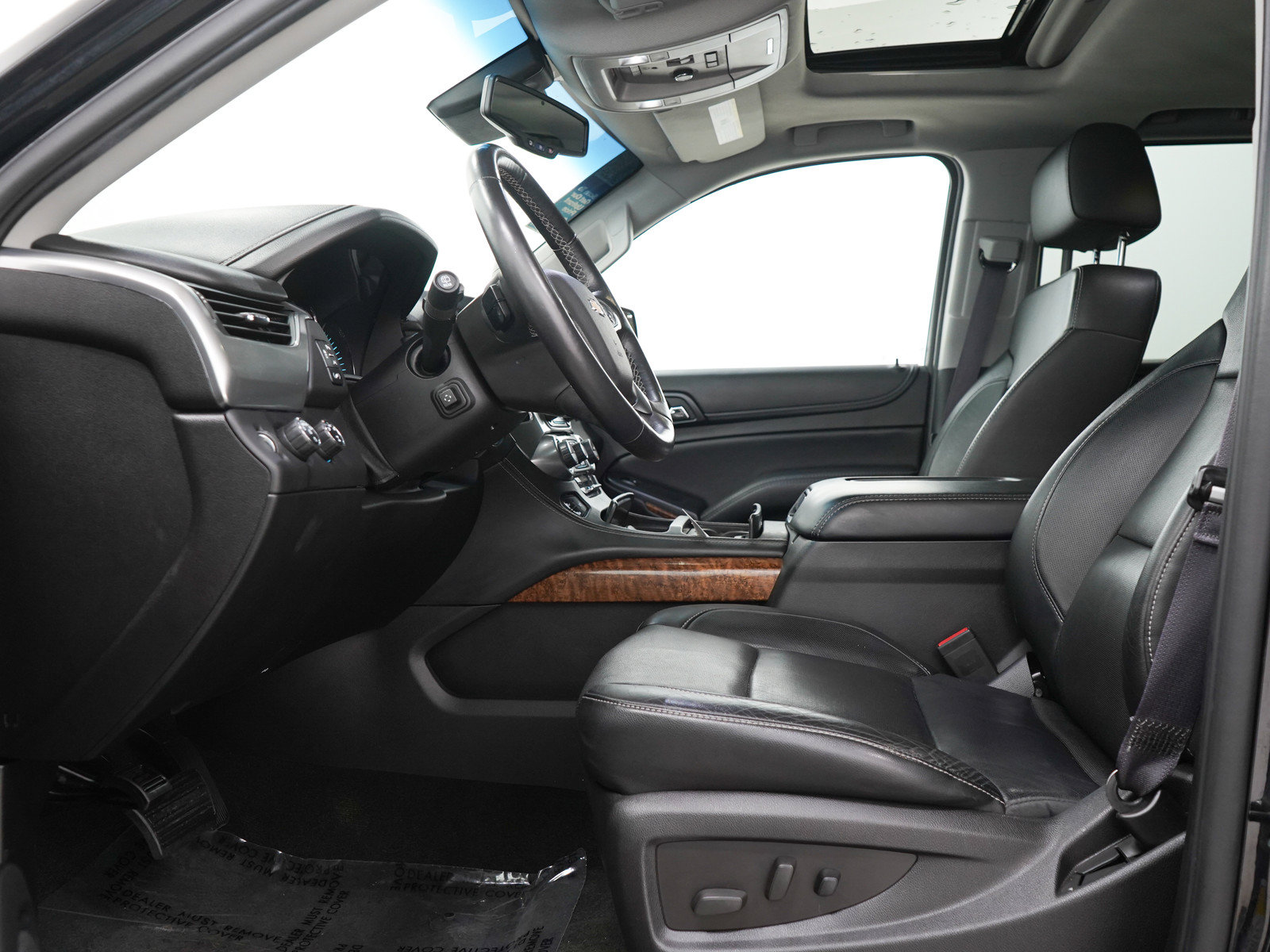 Used 2016 Chevrolet Suburban LTZ AWD/4WD image 26