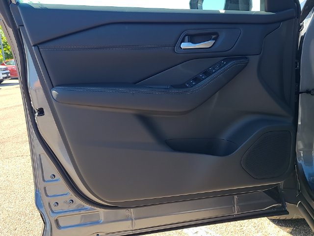 New 2026 Nissan Rogue Dark Armor AWD/4WD image 10