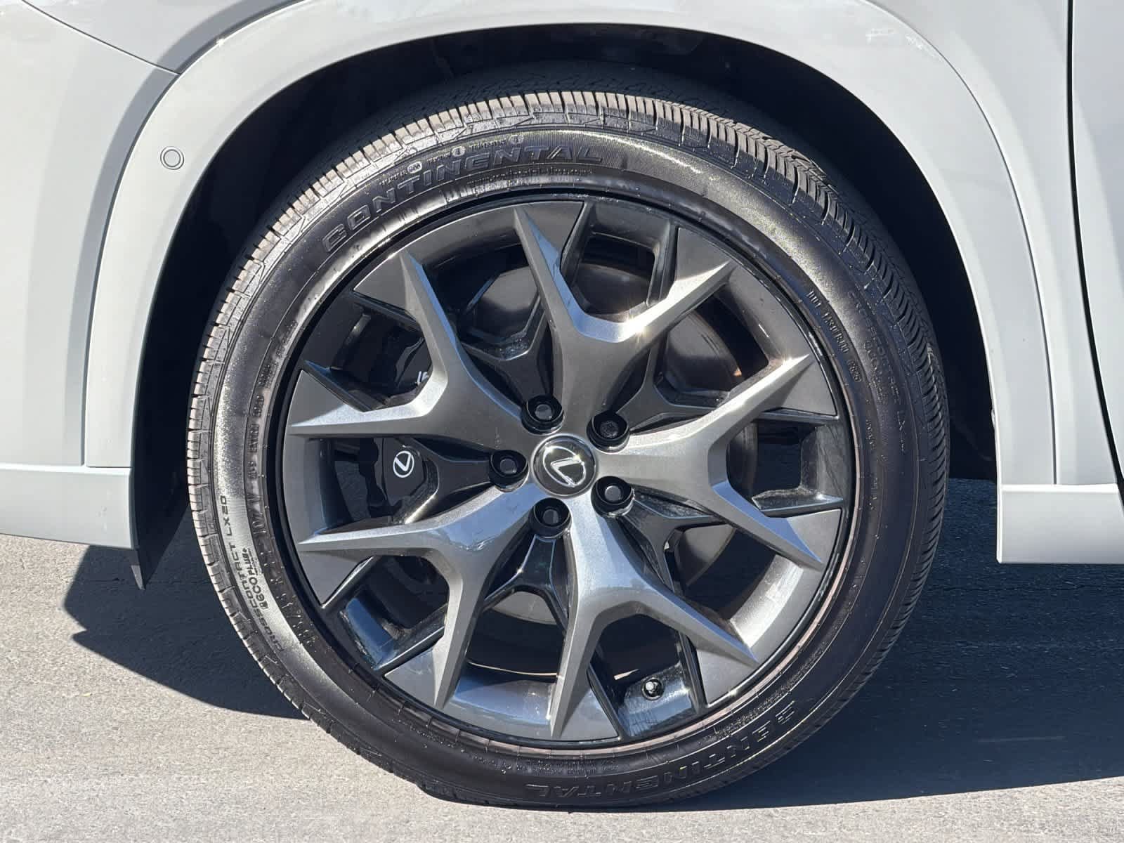 Certified 2025 Lexus TX 500h AWD w/ Technology Package image 32
