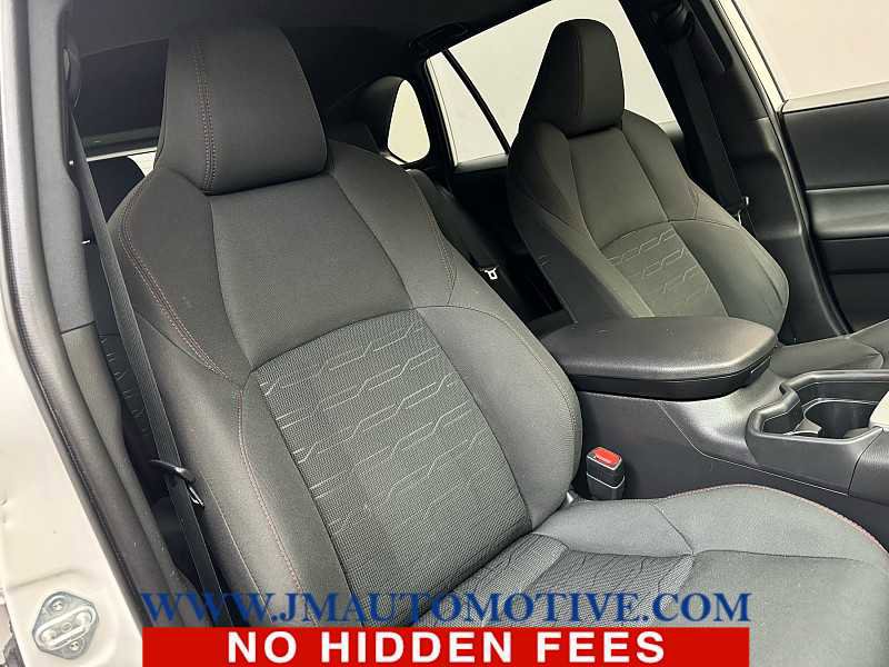 Used 2021 Toyota RAV4 SE w/ Weather & Moonroof Package image 23