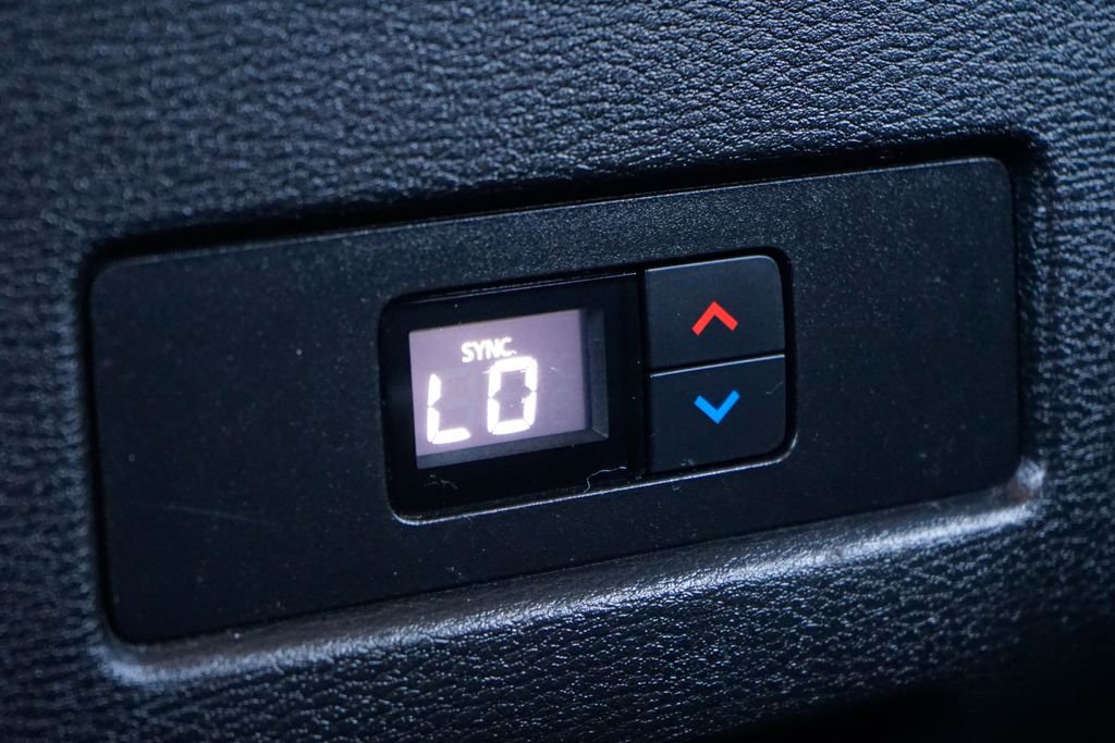 Used 2022 Mitsubishi Outlander SEL FWD image 36