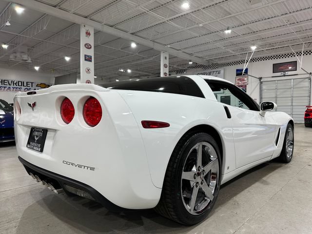 Used 2007 Chevrolet Corvette Coupe w/ Preferred Equipment Group RWD image 6