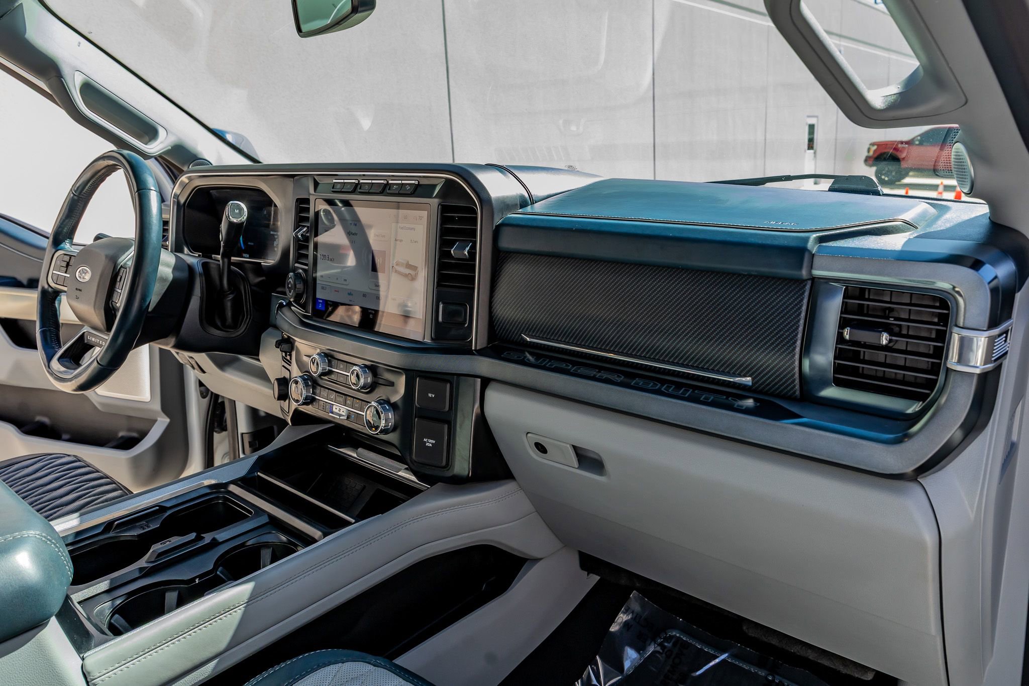 Used 2024 Ford F250 Limited w/ FX4 Off-Road Package image 18