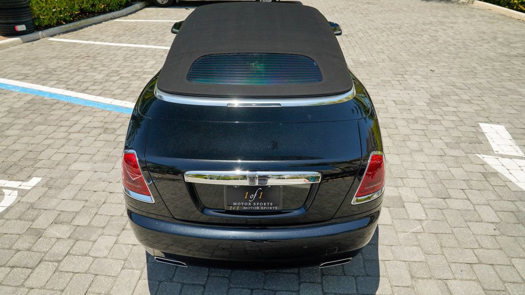 Used 2016 Rolls-Royce Dawn image 19