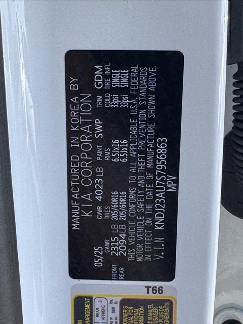 Certified 2025 Kia Soul LX image 17