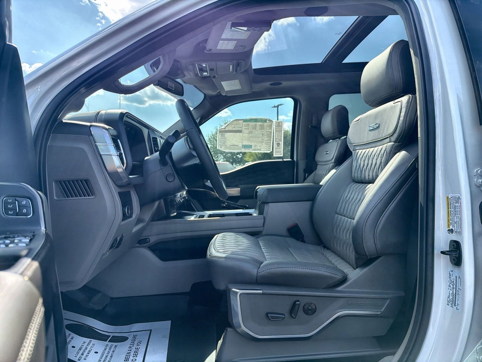 New 2026 Ford F450 Platinum w/ Platinum Plus Package image 27