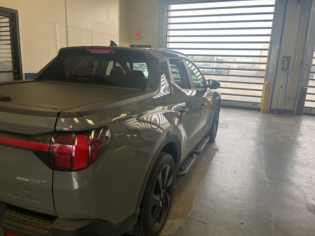 Used 2023 Hyundai Santa Cruz Night image 4