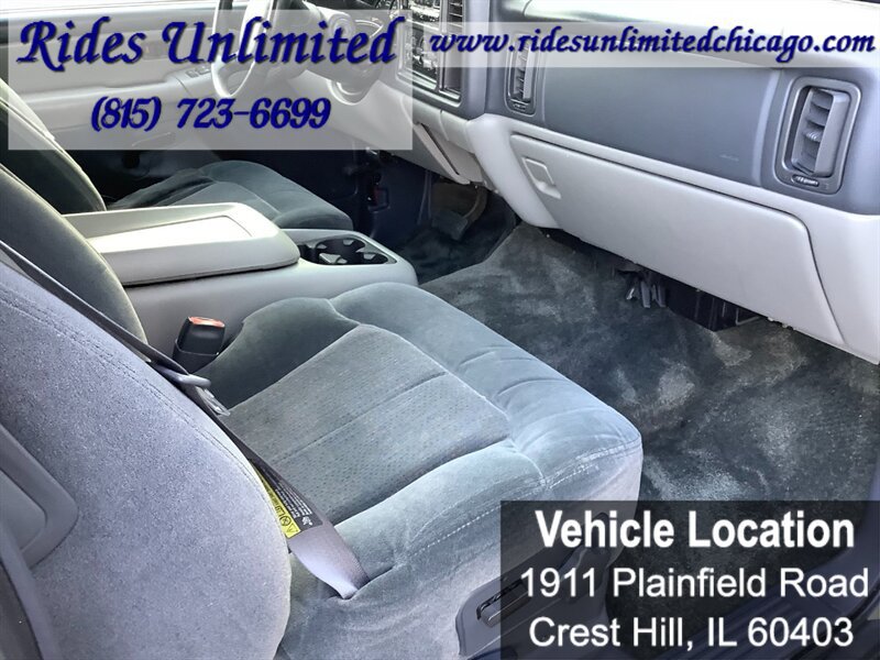 Used 2001 Chevrolet Tahoe LS w/ LS Preferred Equipment Group AWD/4WD image 36