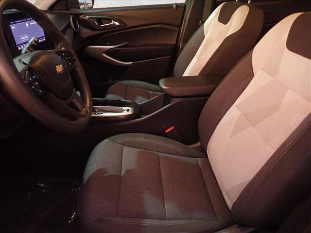 Used 2024 Chevrolet Trax LS w/ LS Convenience Package image 11