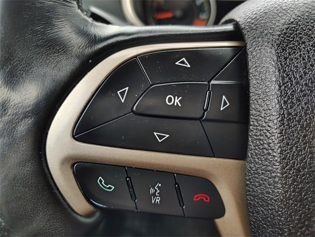 Used 2015 Jeep Cherokee Limited image 15