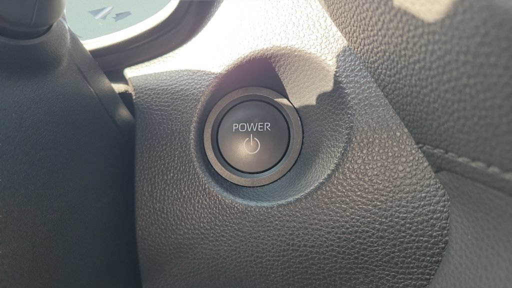 Used 2024 Toyota Corolla Cross AWD Hybrid image 23