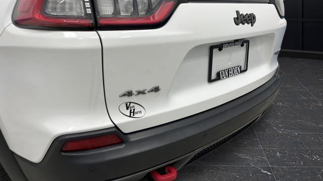 Used 2020 Jeep Cherokee Trailhawk AWD/4WD image 35