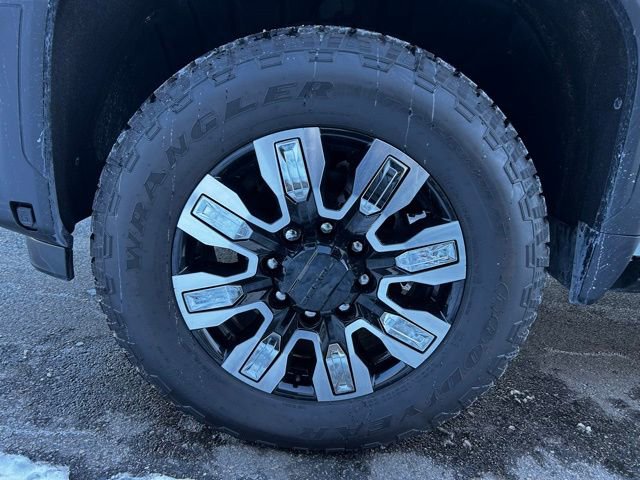 New 2026 GMC Sierra 2500 Denali w/ Denali Reserve Package image 9