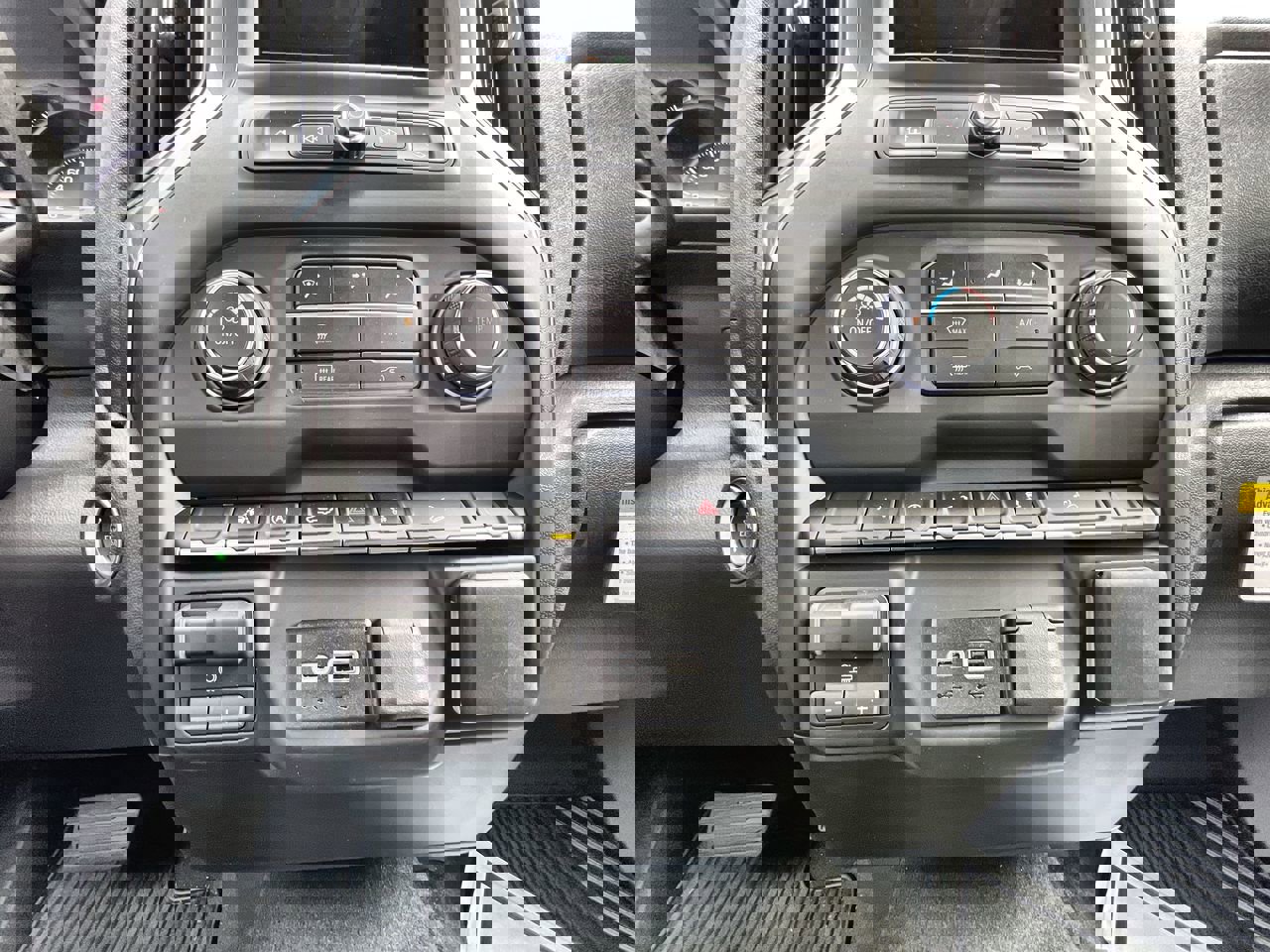 New 2026 Chevrolet Silverado 1500 Custom Trail Boss w/ LPO, Dark Essentials Package image 18