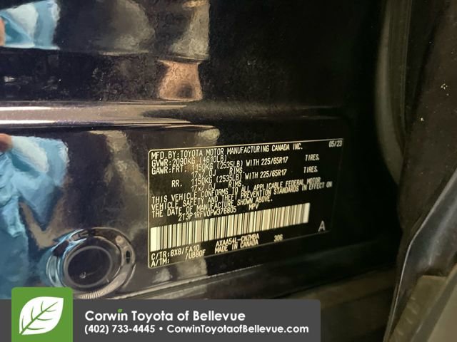 Used 2023 Toyota RAV4 XLE image 27