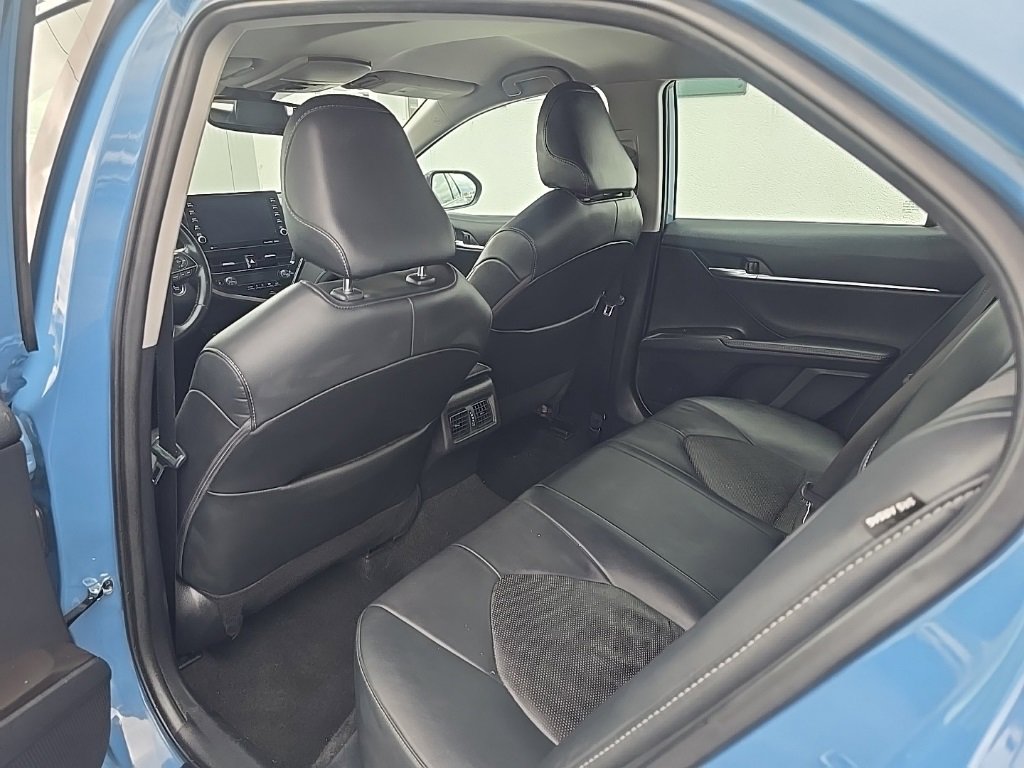 Used 2023 Toyota Camry XSE image 16