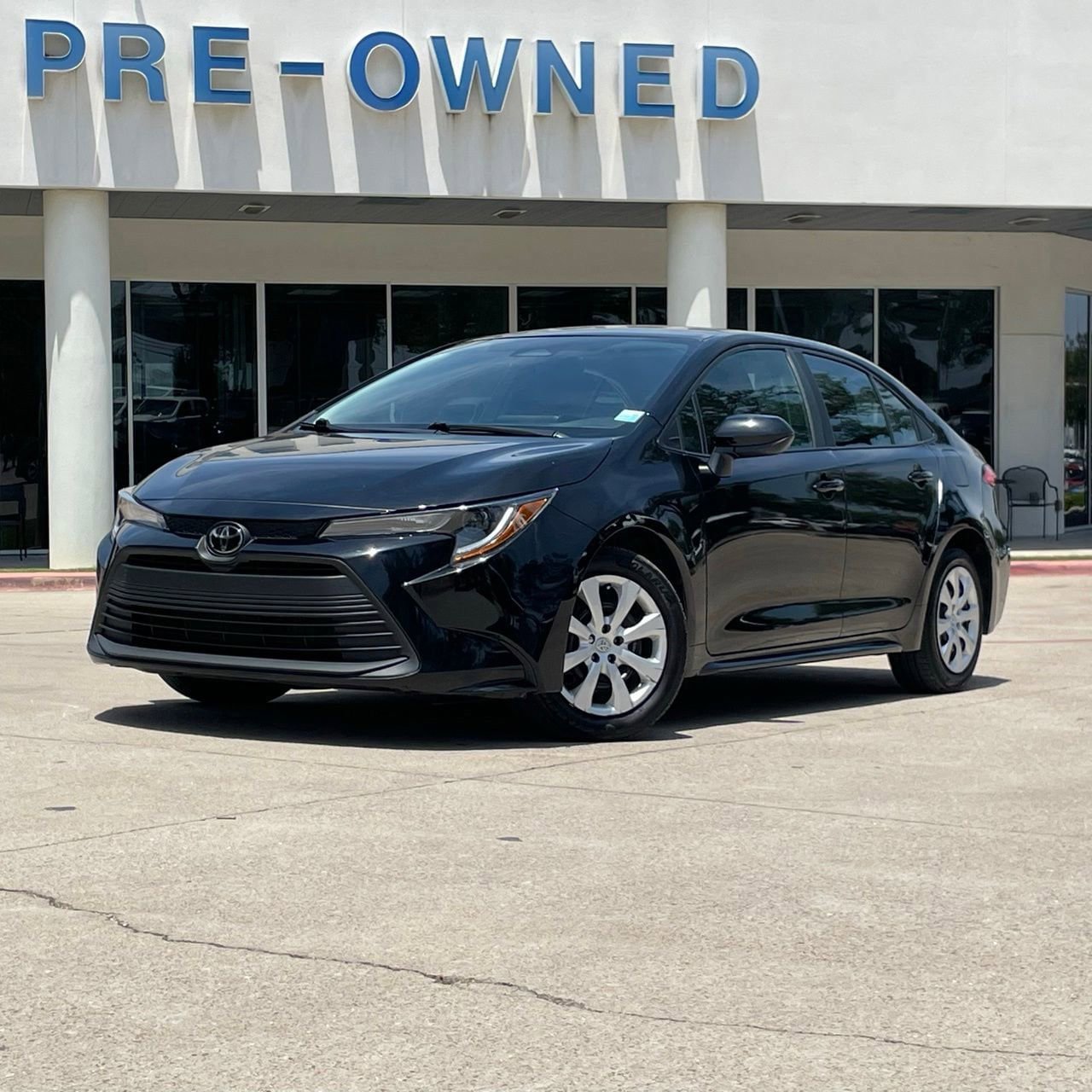 Used 2025 Toyota Corolla LE