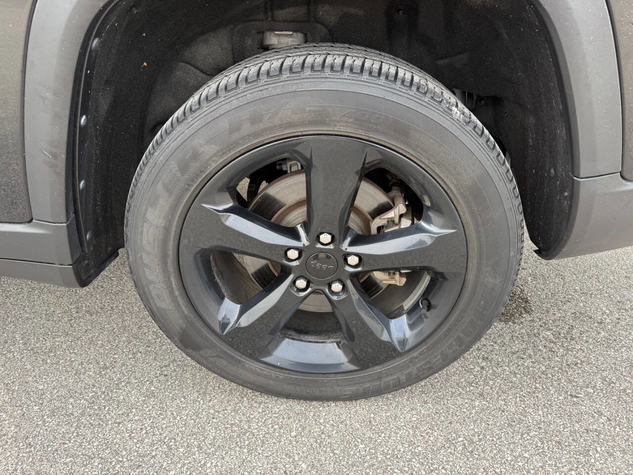 Used 2022 Jeep Grand Cherokee L Laredo image 28