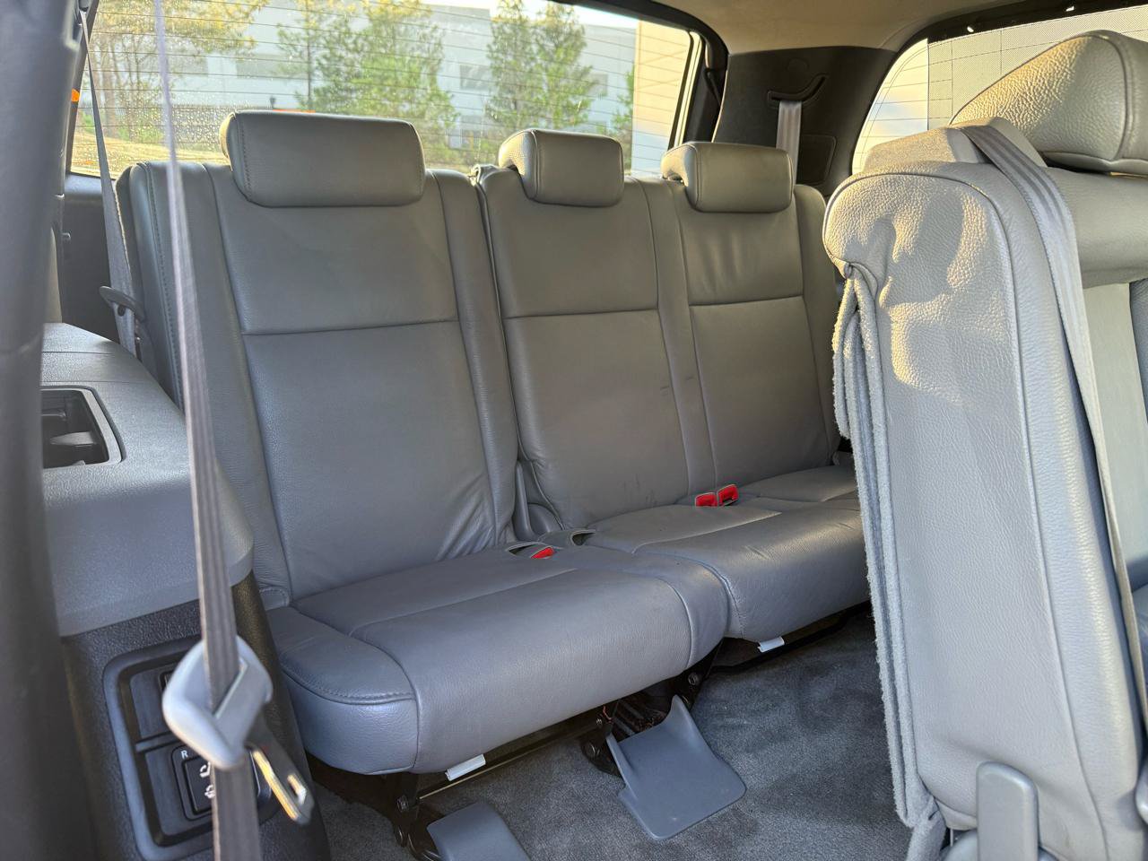 Used 2010 Toyota Sequoia Limited AWD/4WD image 33