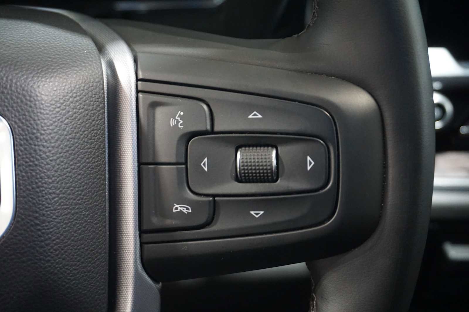 Certified 2025 GMC Sierra 1500 SLT image 26