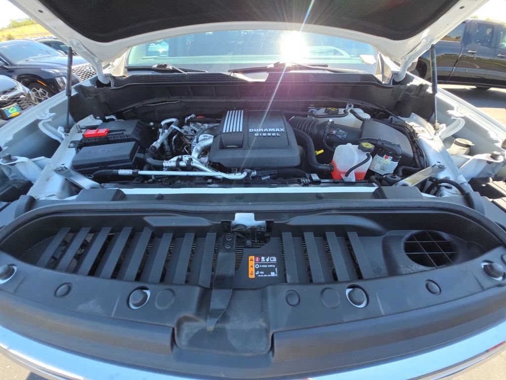 Certified 2023 Chevrolet Silverado 1500 LTZ w/ LTZ Premium Package AWD/4WD image 24