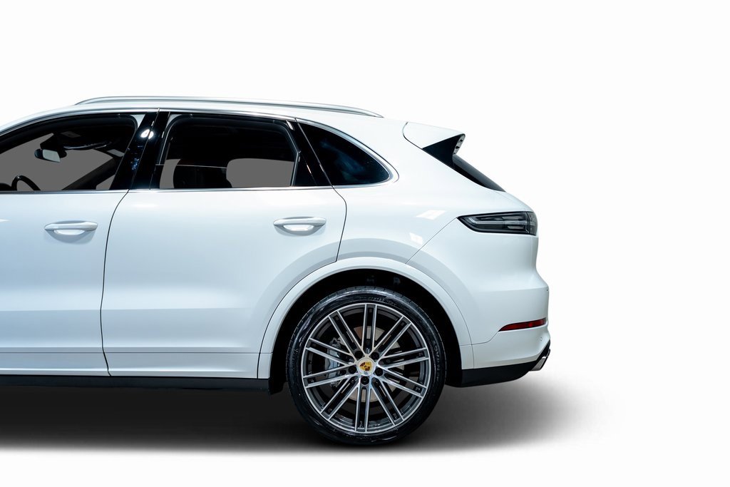 Used 2021 Porsche Cayenne Turbo image 22